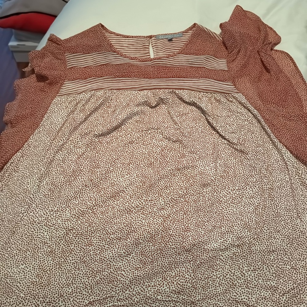 Daniel Rainn shirt